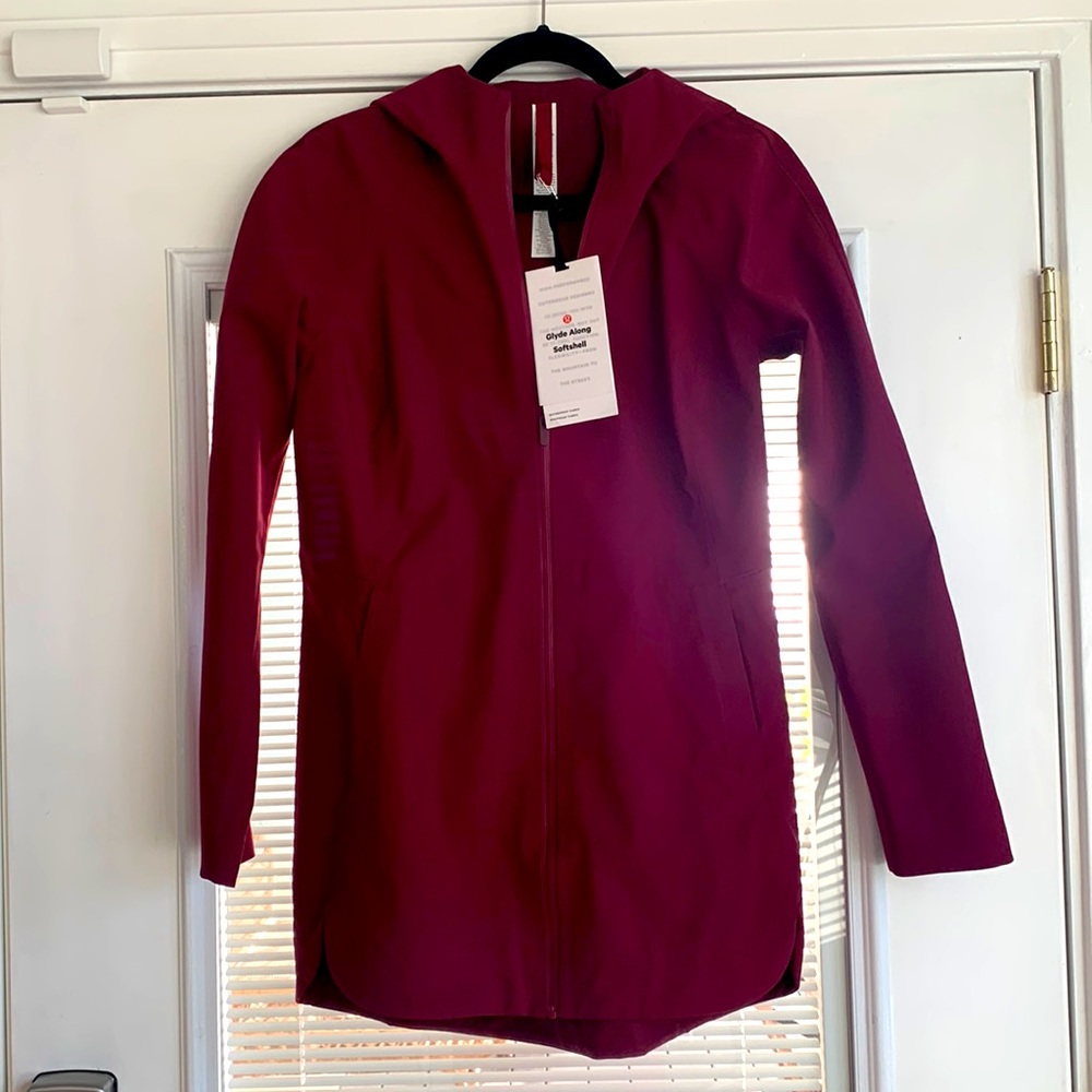 NWT Lululemon Glyde Along Soft Shell